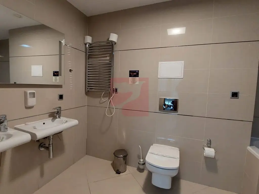 2 apartamente intr-unul singur!