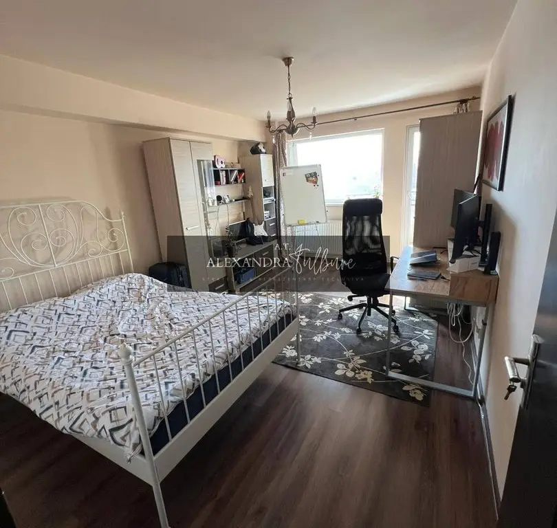 Apartament 3 camere, balcon, etaj intermediar, A. Vlaicu, Marasti