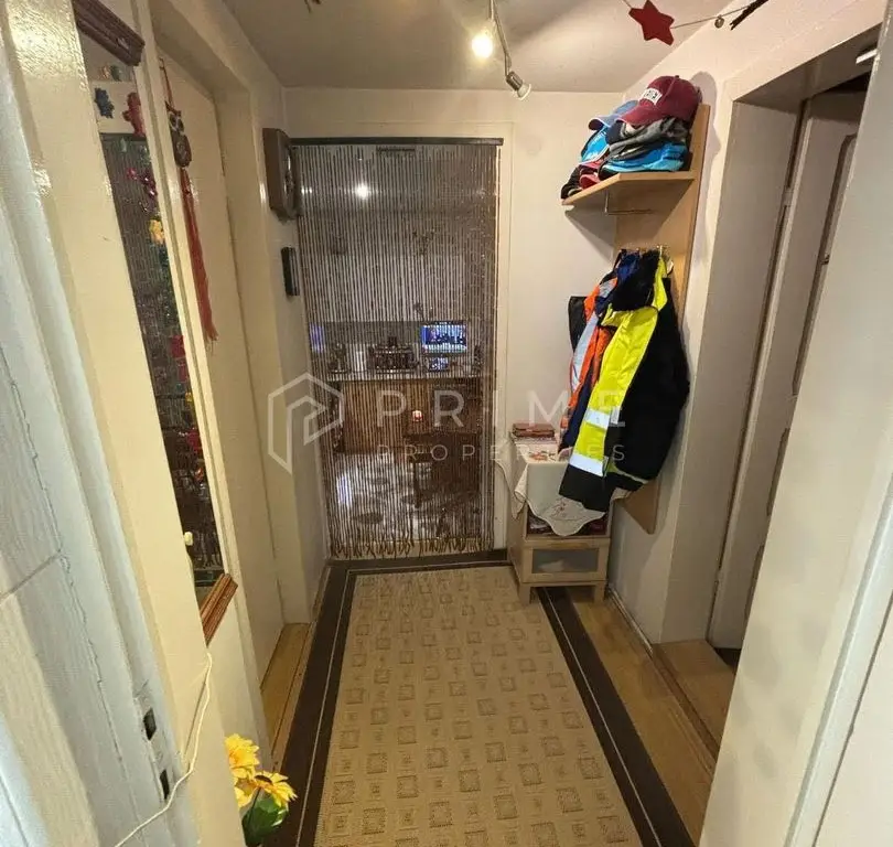 Casa cu front stradal, 7 Noiembrie, ideala clinica/cabinet/locuinta
