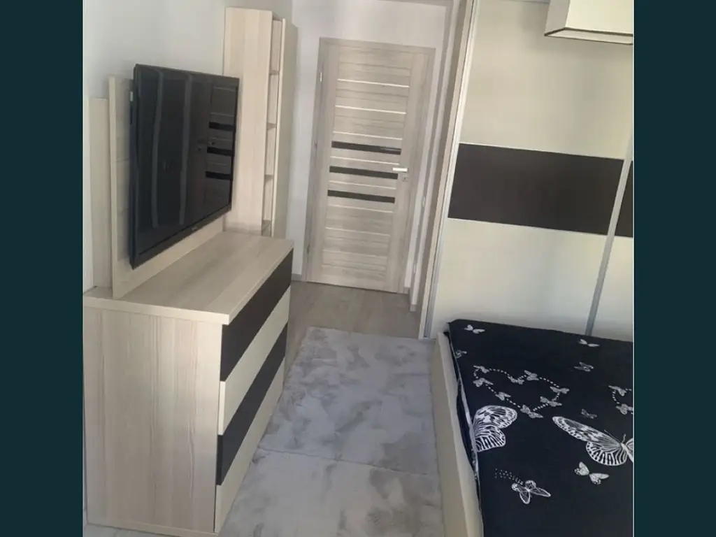 Studio,52 mp,mobilat, nou