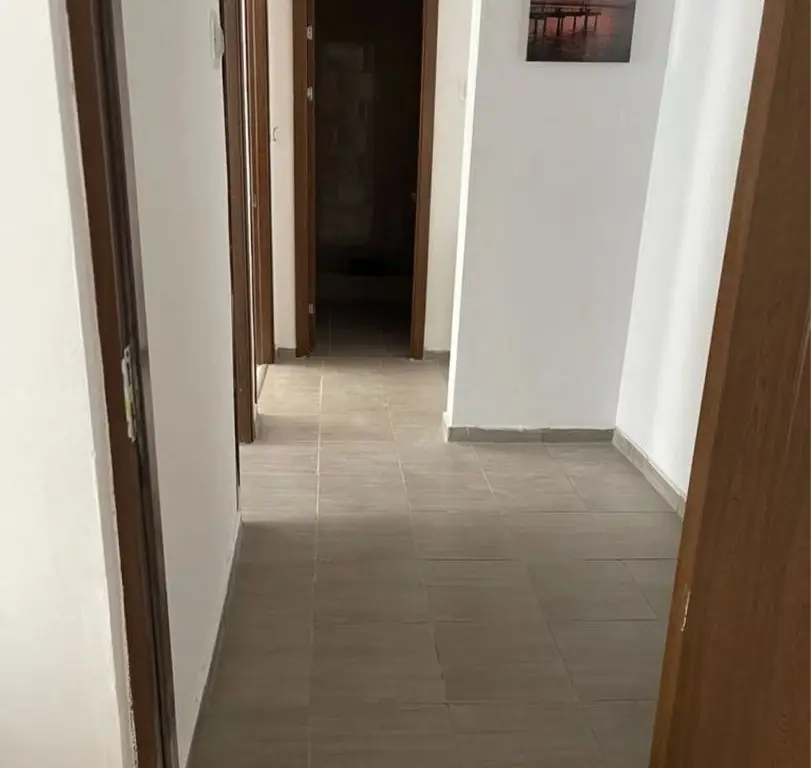 Apartament 2 camere de vanzare
