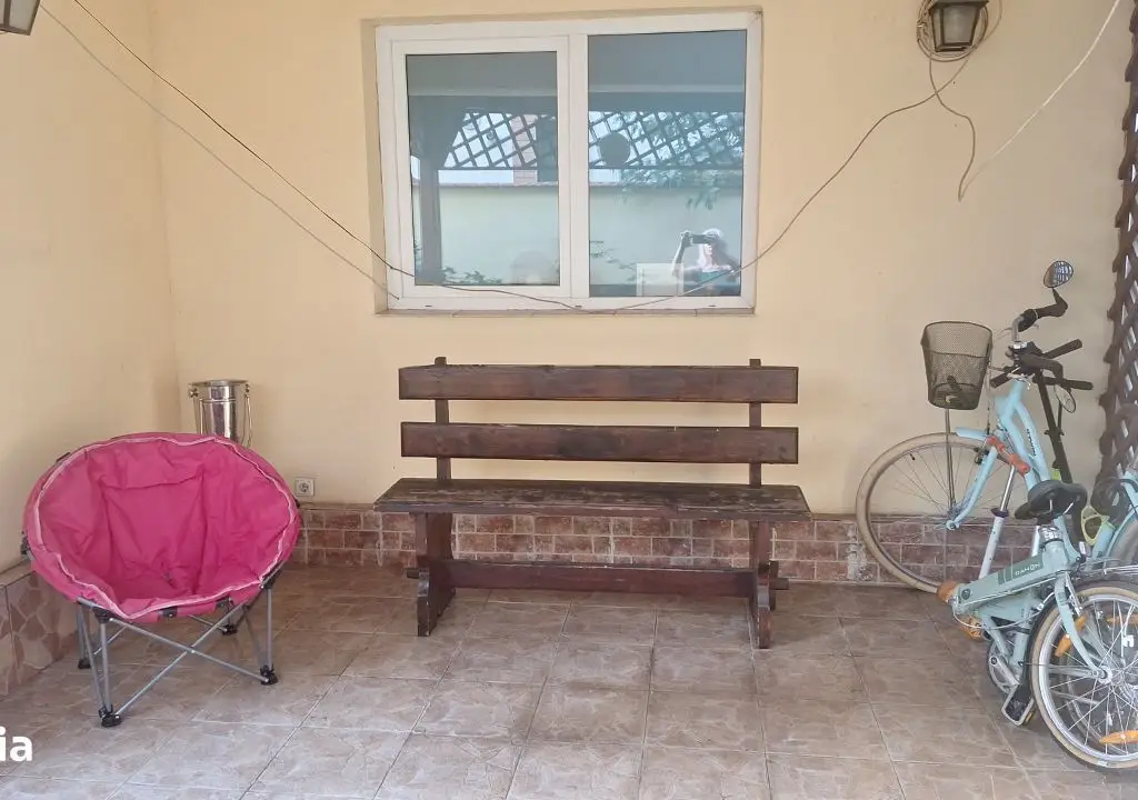 Proprietar vând vila P+E+M