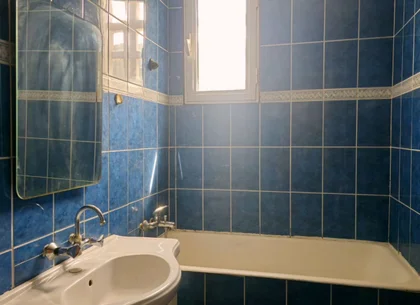 De vanzare apartament cu 3 camere Tiglina 1, etaj intermediar