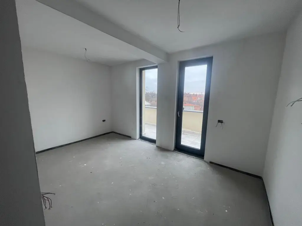 PENTHOUSE ULTRACENTRAL TRIPLA ORIENTARE 243 MP-PRET 278.000 EURO+TVA