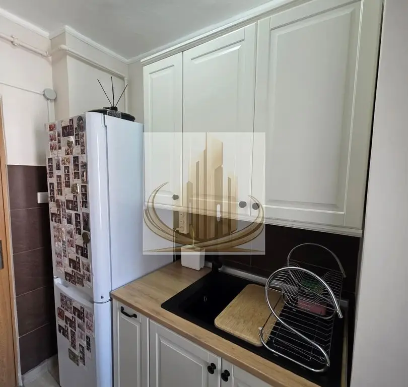 Apartament 3 camere de vânzare – Gheorghe Lazăr