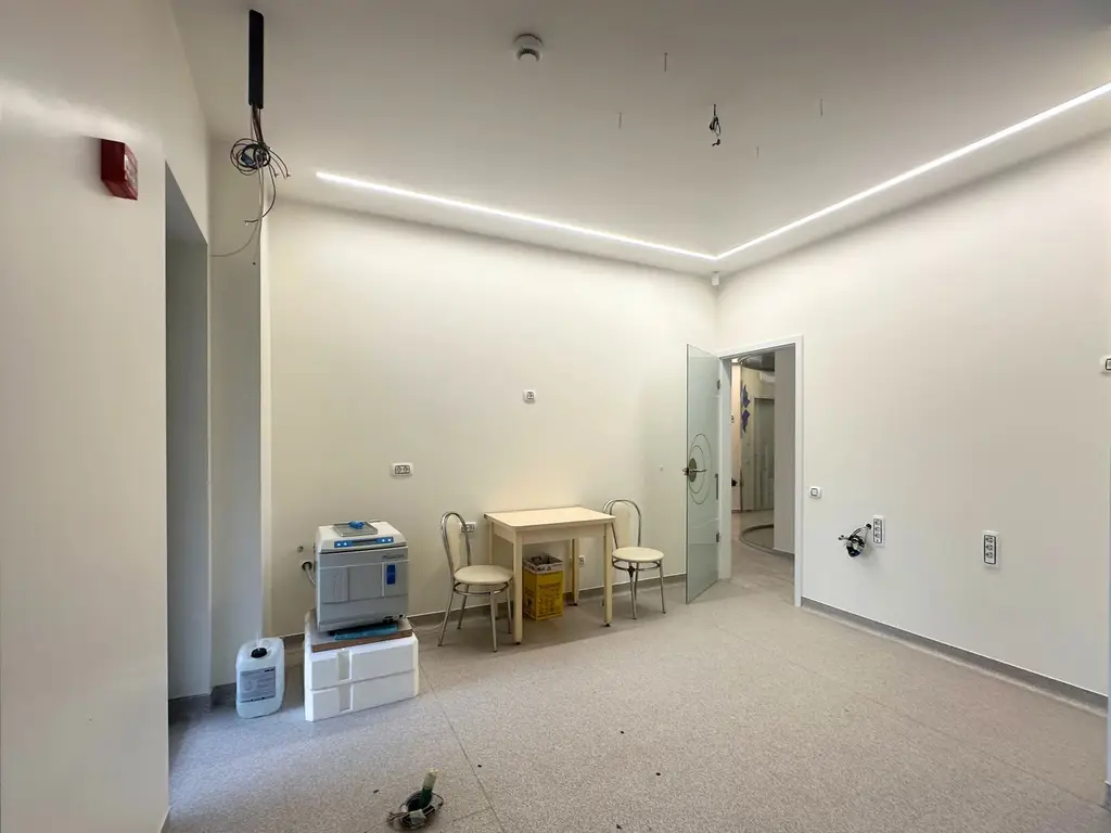De vânzare Centru Medical Multifuncțional 196 mp zona Coresi
