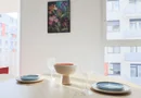Apartament cu 2 camere NOU, finisat cu Chirias inclus