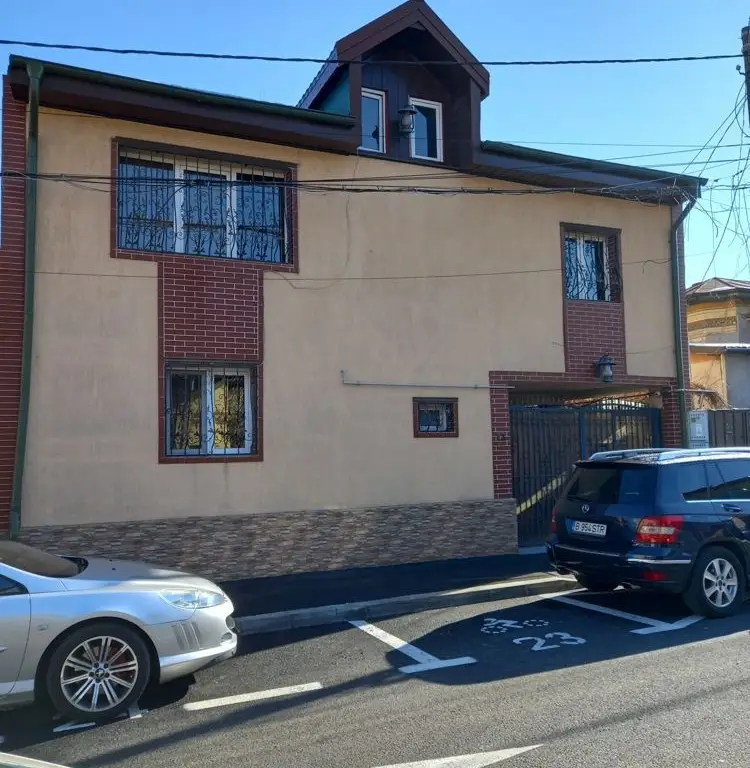 Vilă de Vanzare Eroii Revoluției sec.4