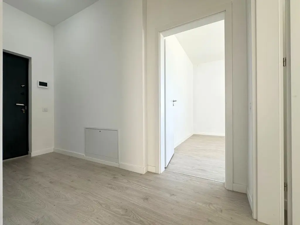 Apartament 2 camere 60 mp cu geam la baie lângă Paradisul Acvatic