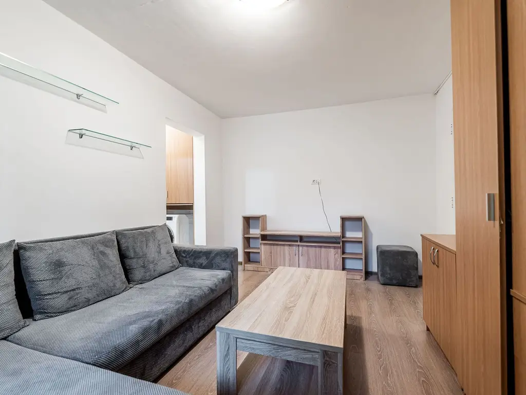 Apartament cu 2 camere, complet mobilat–Arad, zona Vlaicu, Str. Hațeg
