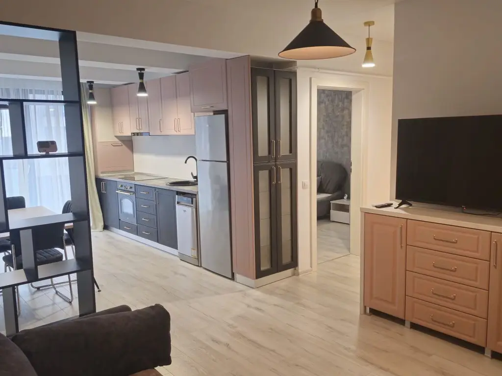 Apartament 2 camere Central Park, etaj 1, 560 euro