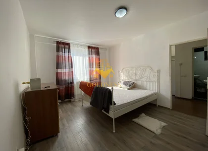 1 camera, Parcare, Zona Restaurant Jar, Borhanci, Zona I. Bocksai