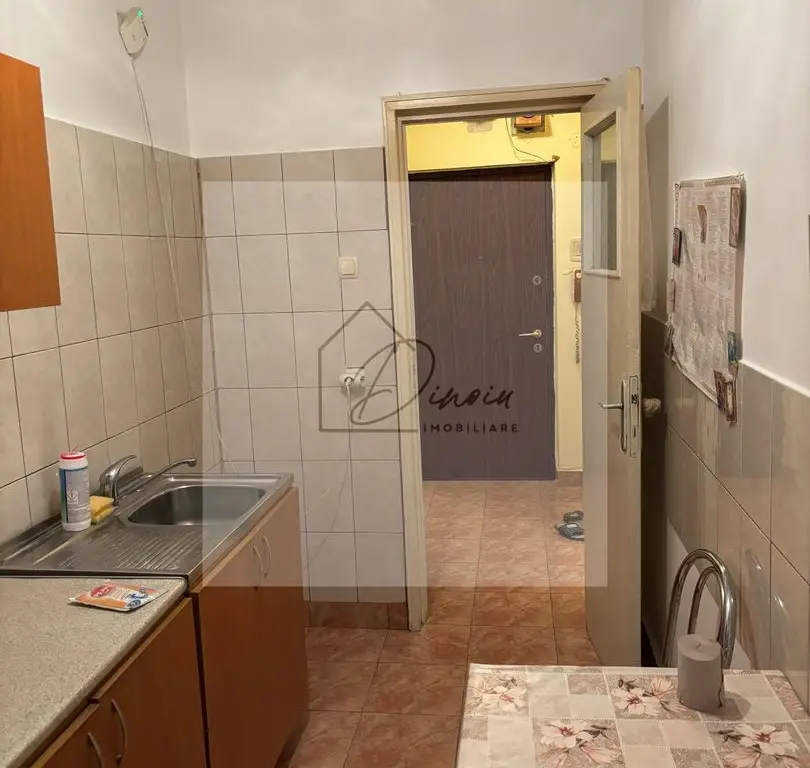 Apartament 2 camere, visavis de Grigore Alexandrescu - Piata Victoriei