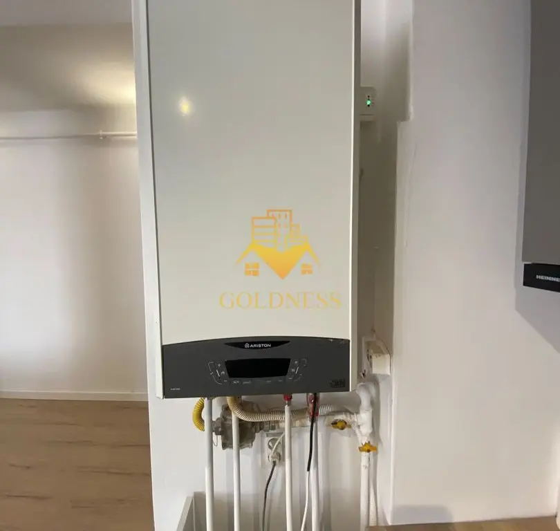 Apartament 40 mp la 2 minute de Piata Muzeului! Bloc istoric cu lift!