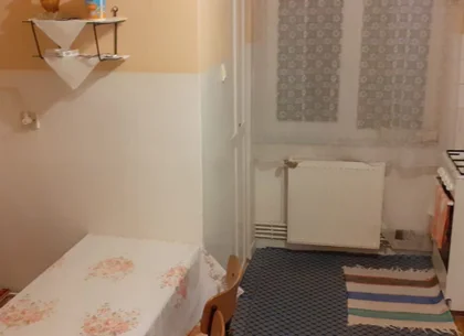 BRASADAS vinde ap 3 cam etaj 4/4 lângă Economic.