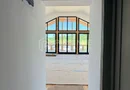 Vilă chalet modern cu perete panoramic de sticlă - Livezeni, Mureș
