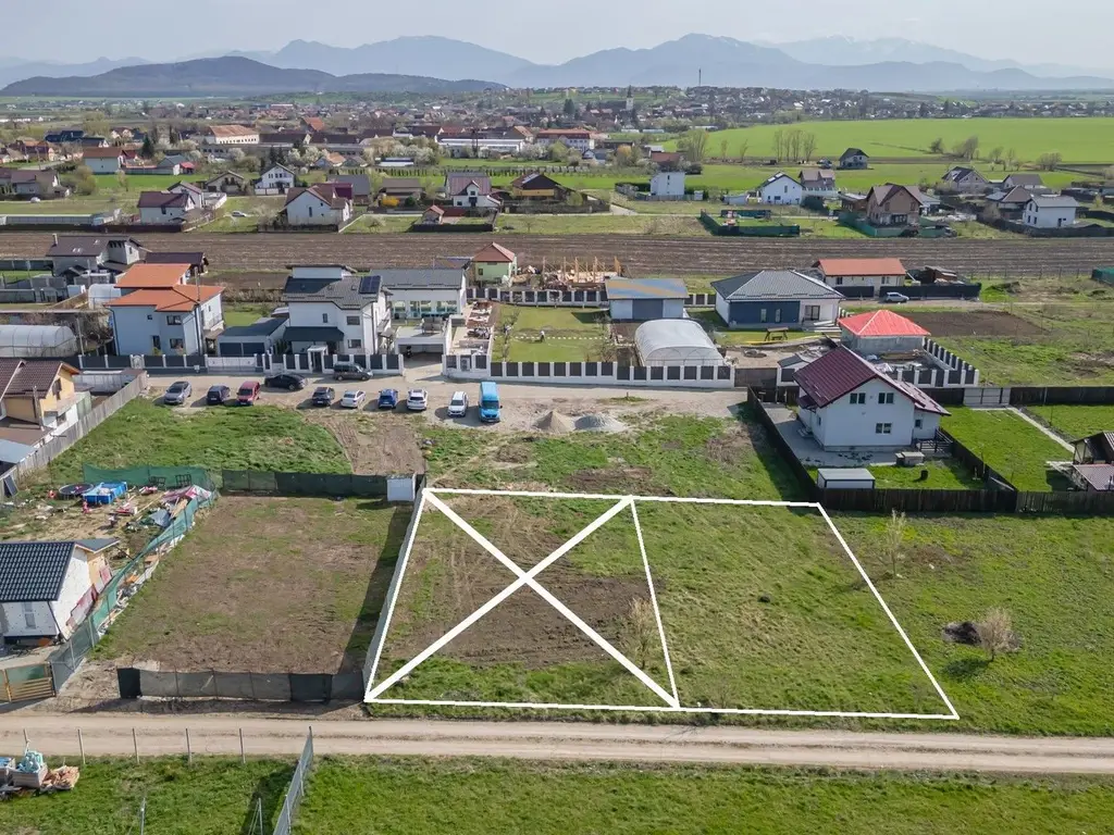 Parcelă pentru Locuință pe strada Uranus, Bod – Teren cu PUZ Aprobat