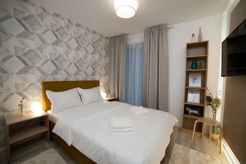 Apartament 3 camere de inchiriat, Denya Forest