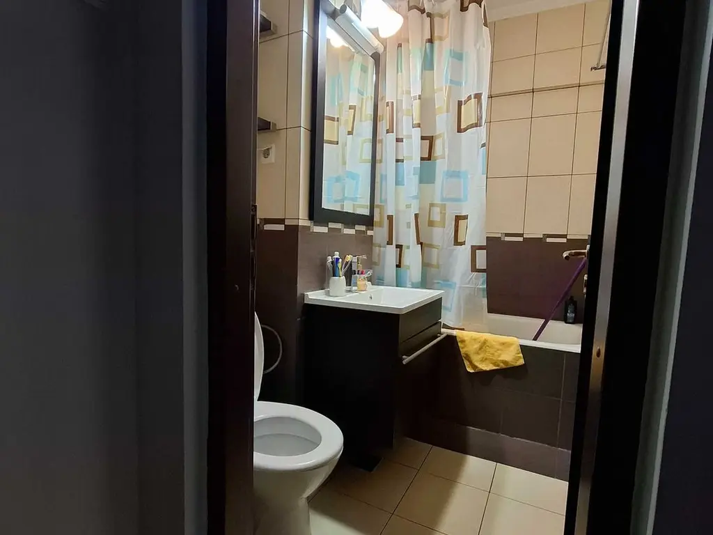BRASADAS vinde ap cam etaj 2 in zona Avram Iancu.