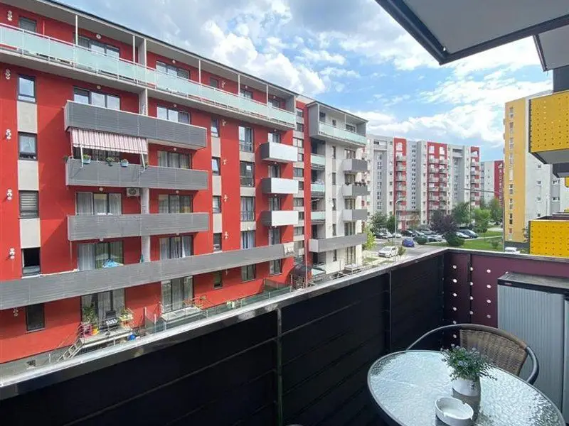 Vindem apartament tip studio mobilat si utilat modern Avantgarden 3
