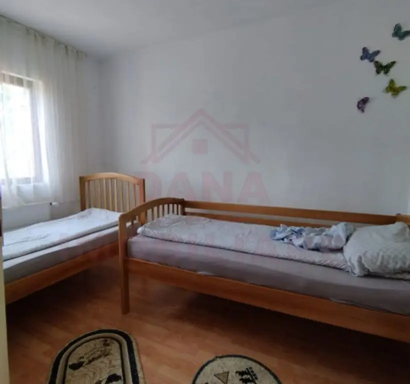 CASĂ DE VÂNZARE ÎN POUANA MĂRULUI,JUD. CARAȘ-SEVERIN