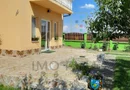 Casa individuala in Dudestii Noi. Panouri solare.