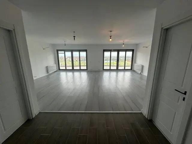 Penthouse 6 camere, 193 mp, Doamna Ghica, Colentina. Se adauga TVA!
