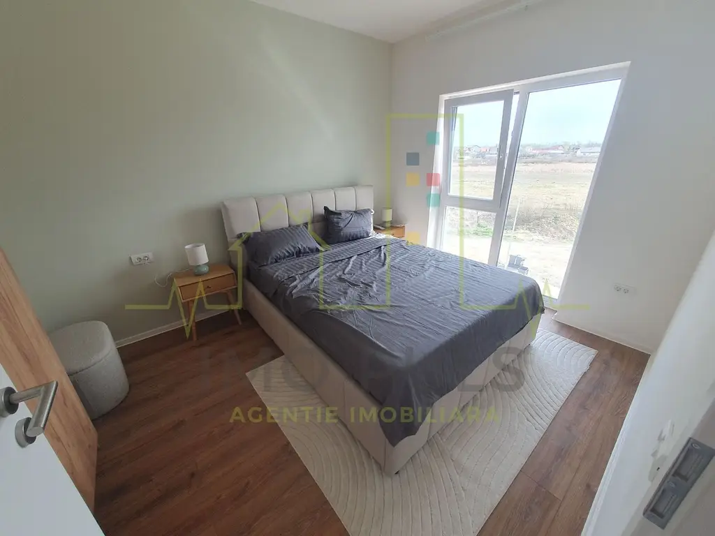 Etaj 1. Balcon mare. Bucatarie cu posibilitate de inchidere.