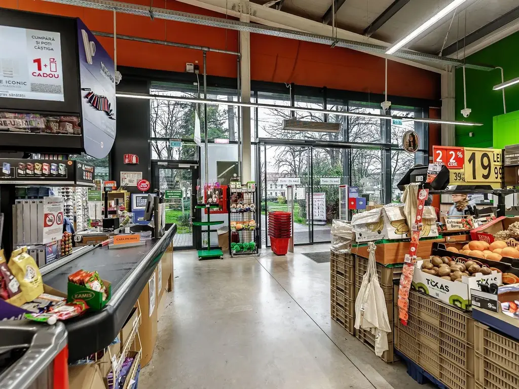 Spațiu comercial premium cu chiriaș stabil (Carrefour Market) Nădlac