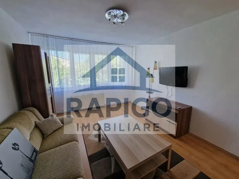 Apartament cu 2 camere decomandate, situat în zona Dacia