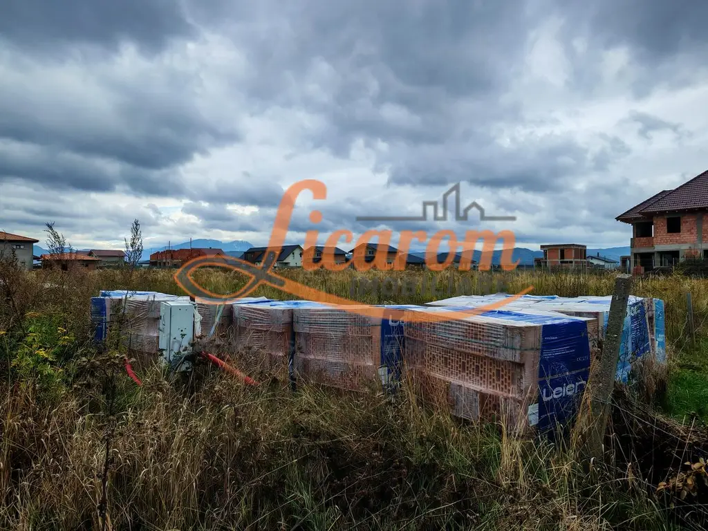 Teren intravilan 500 mp localitatea Cristian Brasov pret 58000 euro