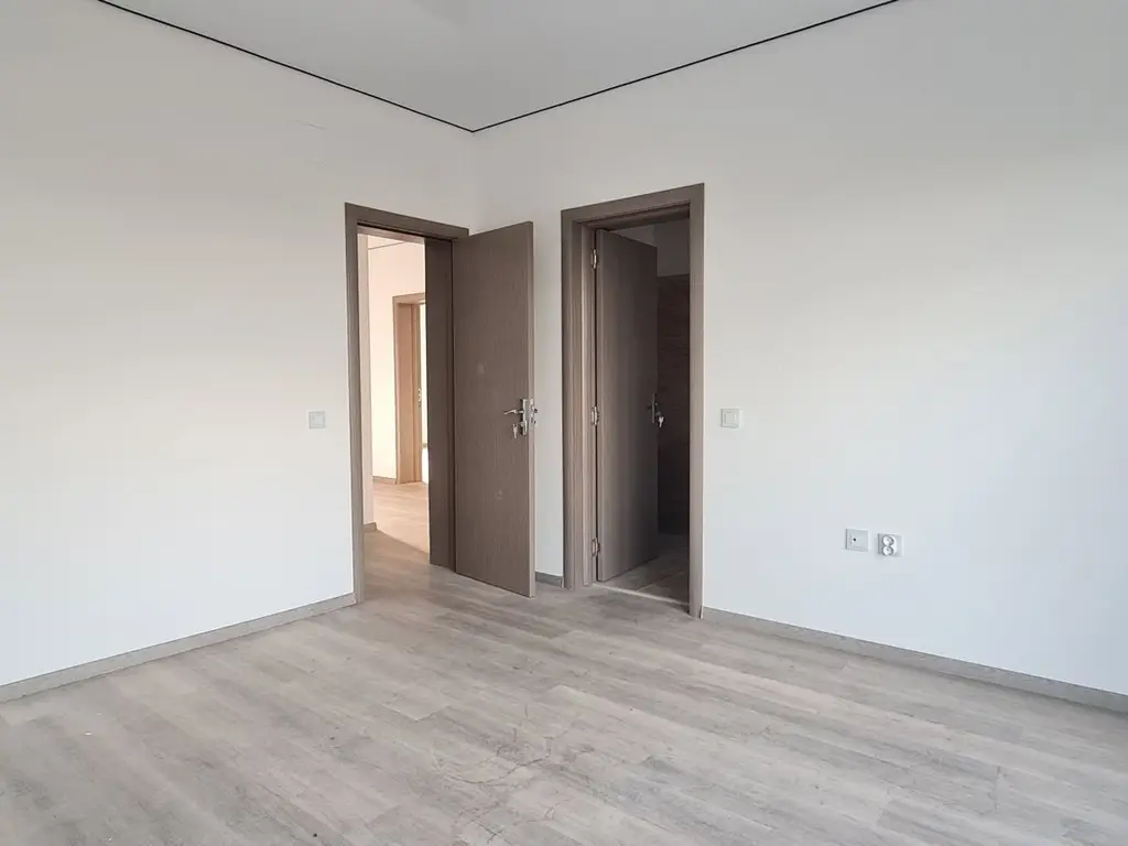 Casa 4 camere finalizata intabulata cartier Izvor Tarlungeni