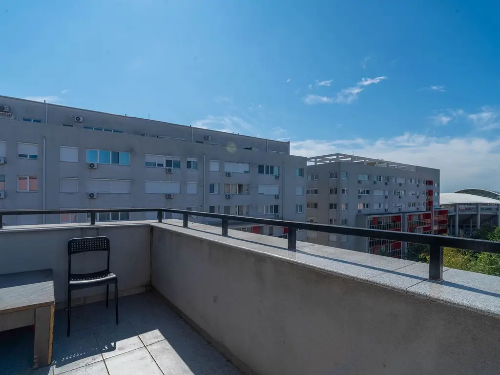 Investiție la cheie: Penthouse ARED UTA cu chiriaș preluabil