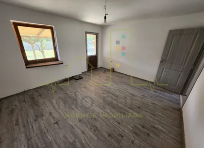 Casa individuala. Sag. Teren 604. 2 Bai. 4 Camere. Se preda la cheie.