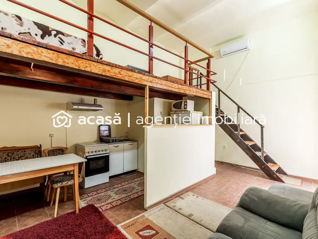 Spațiu birouri central cu 2 intrări pe Str. Unirii 1 Arad.