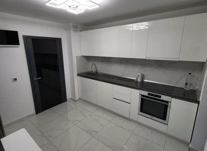 Vand apt. 2 cam. Soseaua Arcu tip vilă billa gara.