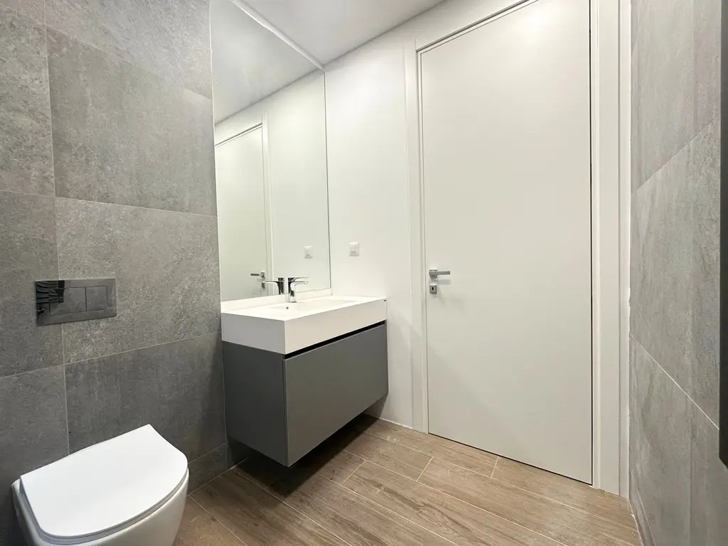 Închiriere apartament 4 camere cu grădină proprie ONE Verdi