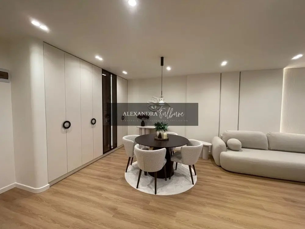 Apartament 2 camere, terasa, Floresti zona Razoare