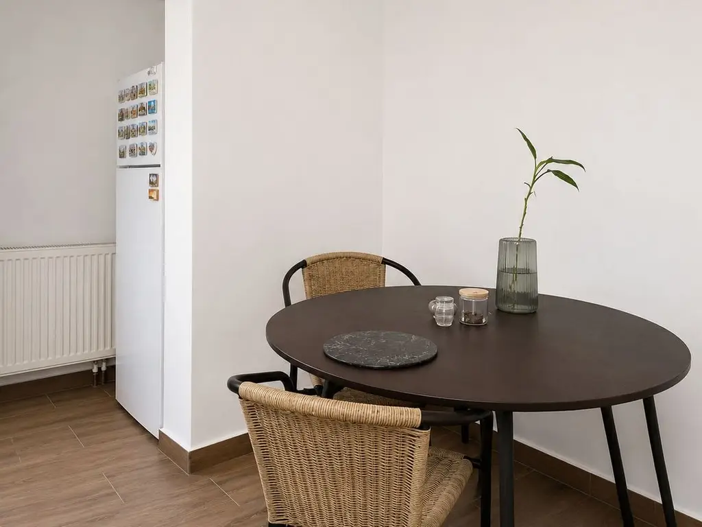 Apartament cu 3 cam complet renovat, 74 mp, 2 băi, Complex Studentesc