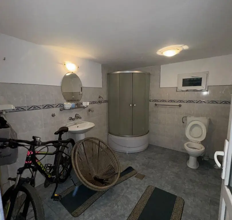 Proprietate industrială de vânzare sau închiriere – Comuna Frătești