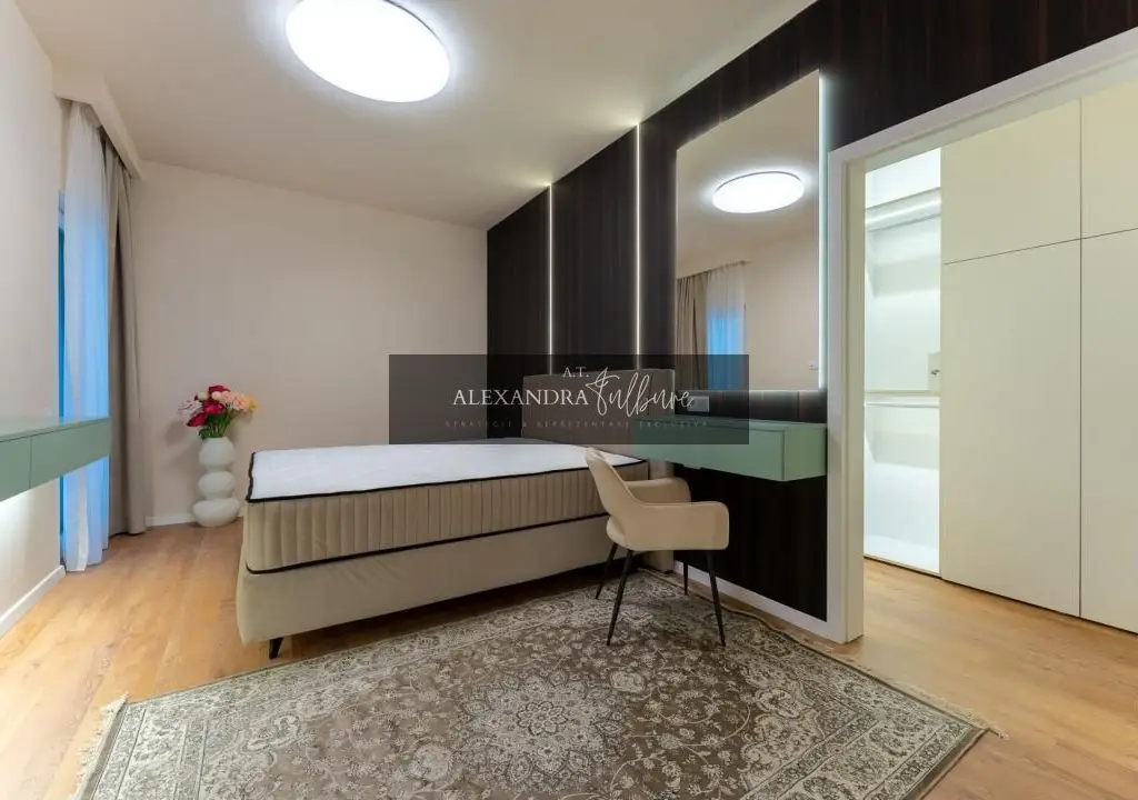 Apartament 2 camere, etaj intermediar, balcon, garaj, Eroilor