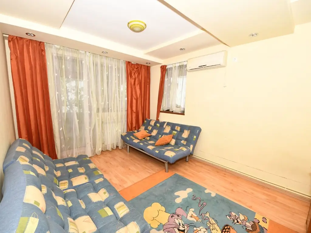 Vila spatioasa, pretabil pentru locuit/clinica, zona Micro 17 – Galati