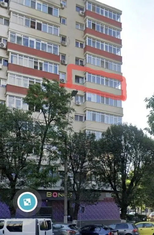 4camere decomandat ,3balcoane , stradal