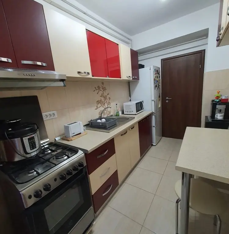 Ag BRASADAS închiriază ap 2 cam Tineretului Carol City Parc.
