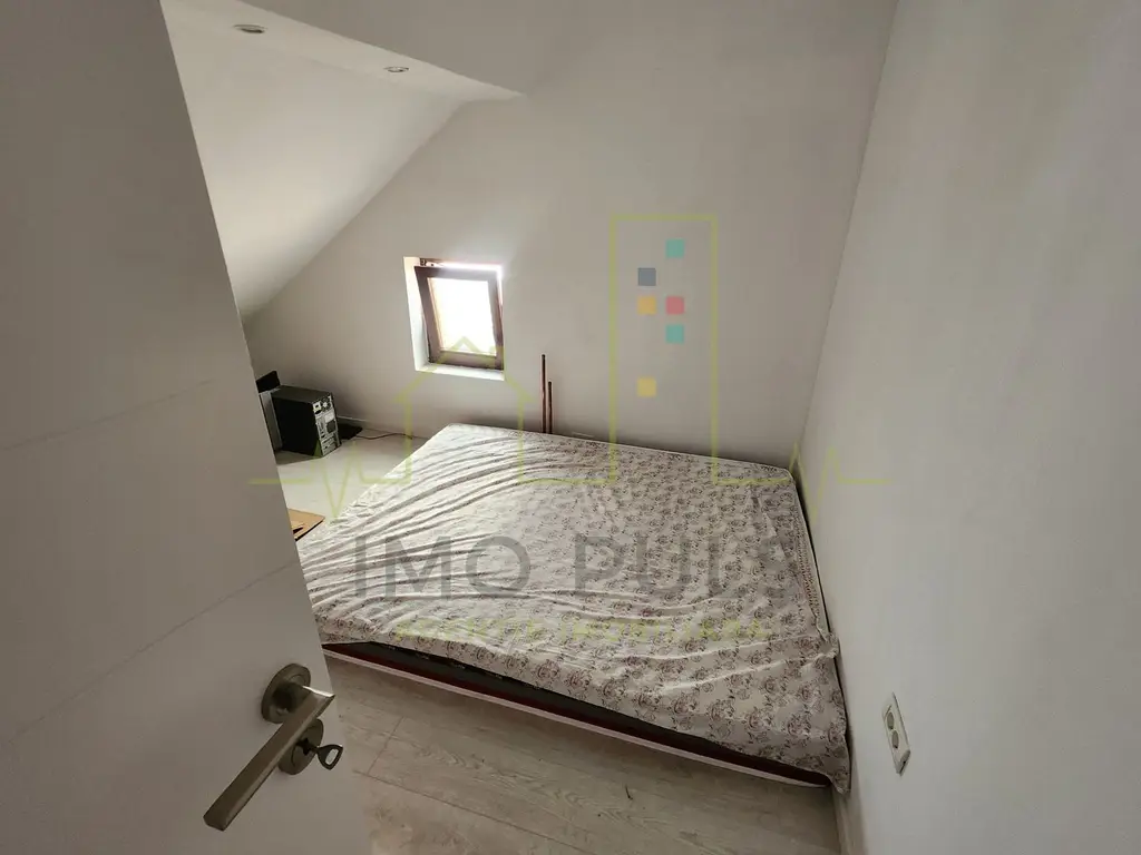 Casa pe calcan si SAD cu acces din strada