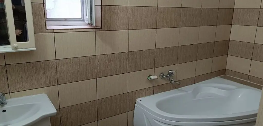 BRASADAS vinde casa cu 3 camere teren 360mp in zona Burdea.