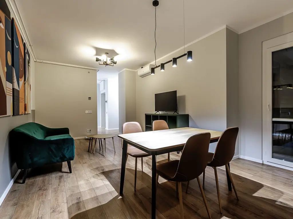 PROPRIETATE VANDUTA Apartament ARED spectaculos cu gradina si garaj