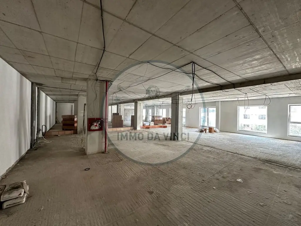 Spatii birouri 142mp si 194mp Marasti Iulius Mall finisaje la cerere