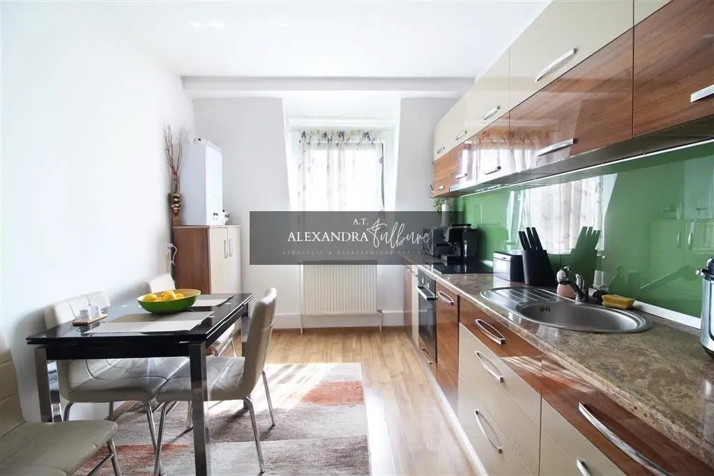 Apartament 2 camere decomandate, balcon, Marasti