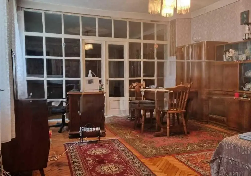Casa de vanzare cu 4 camere, 110 mp, Satu Mare, zona 14 Mai